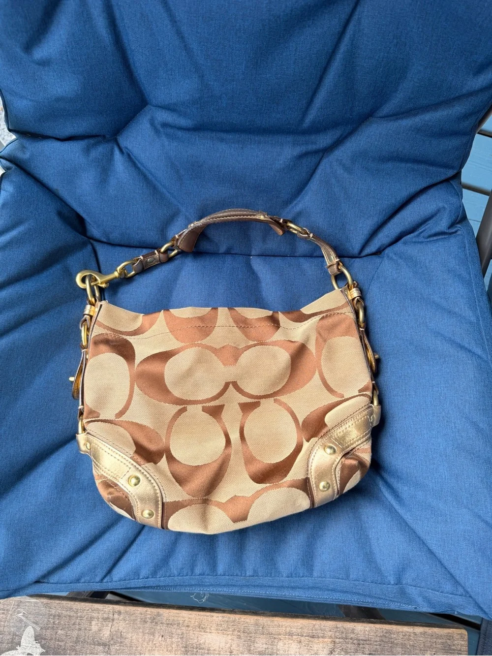 Coach shoulder hobo